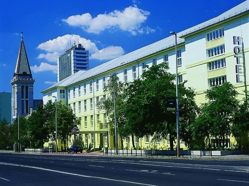 Hotel Millennium Budapeste Exterior foto
