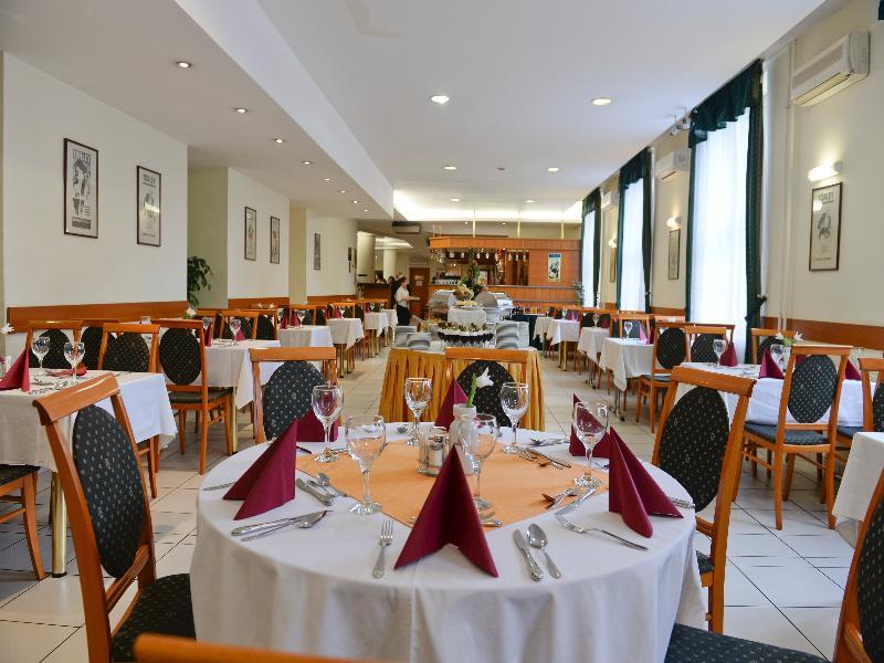 Hotel Millennium Budapeste Restaurante foto